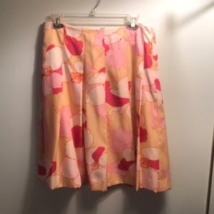 Banana republic silk skirt floral pattern.